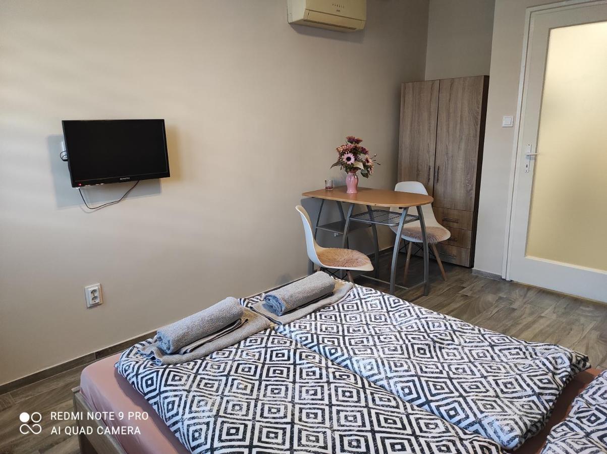 Dési apartman Kaposvar Bagian luar foto