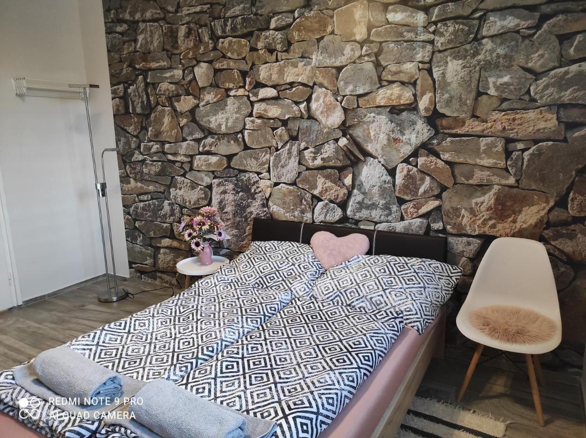 Dési apartman Kaposvar Bagian luar foto