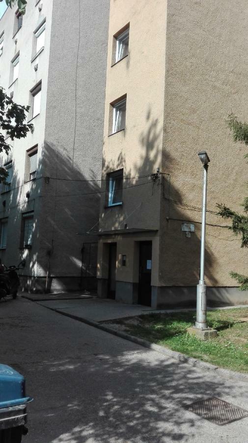 Dési apartman Kaposvar Bagian luar foto